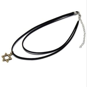 Choker necklace 💫